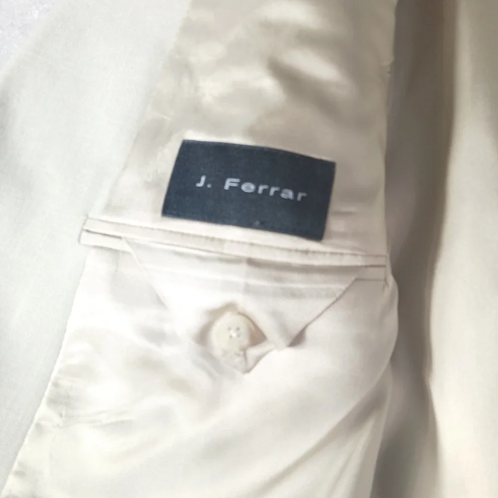 J. Ferrar Tan Suit 2 Piece Set 44S Jacket 2-button Ventless 44x32 Pants NWTS